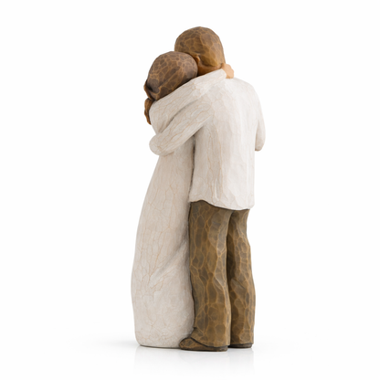 Promise figurine as a meaningful commitment gift for couples