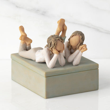 Forever Friends keepsake box as a best friend memory gift